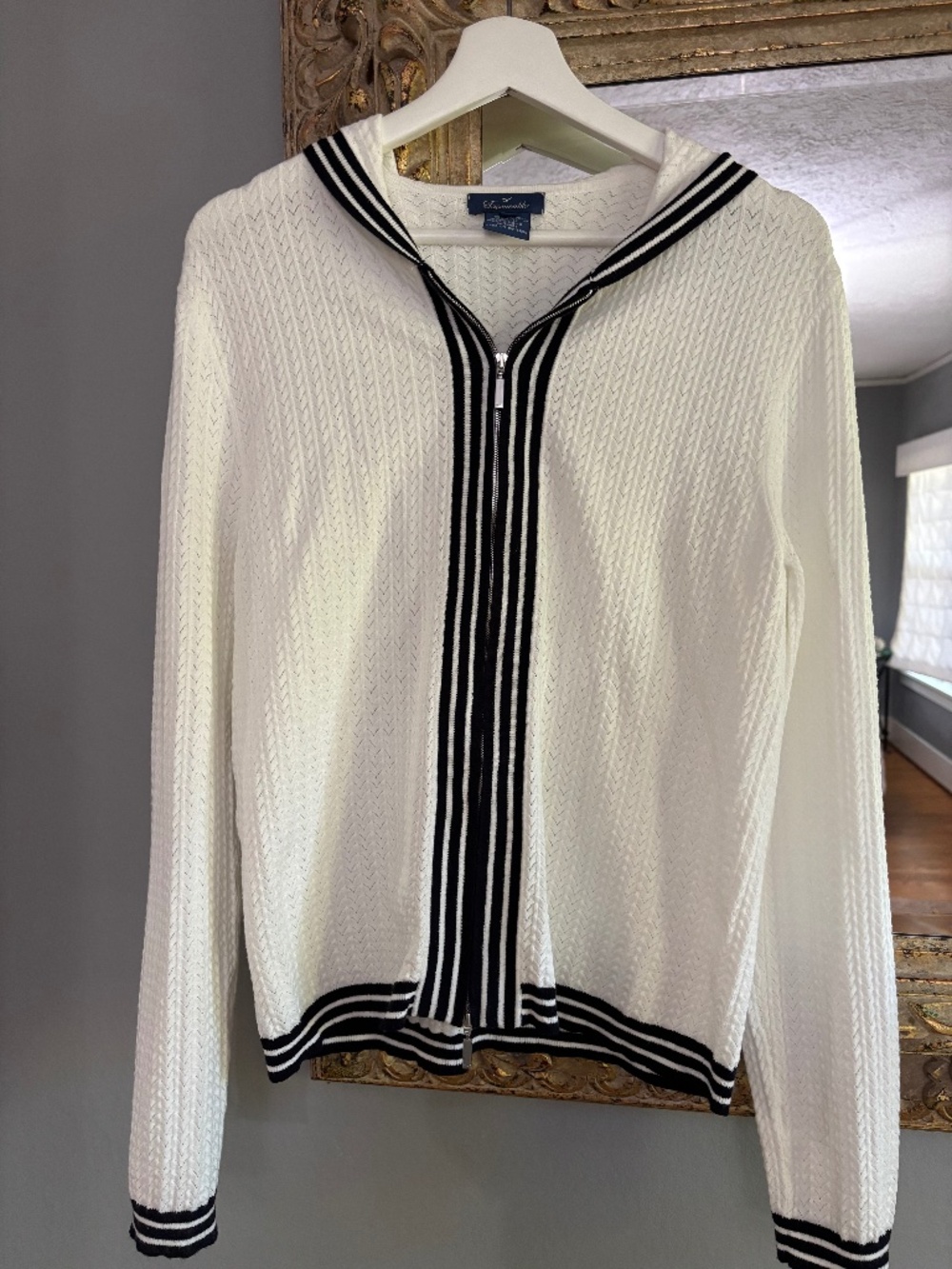 Vintage Women's Faconnable Textured Zip-Up Hoodie Size Large